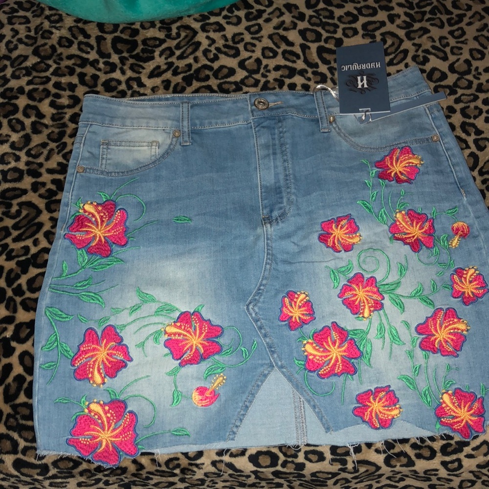 Flowered skirt